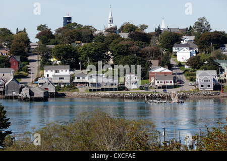 Lubec, Maine, si vede attraverso Quoddy si restringe da Campobello Island in New Brunswick, Canada Foto Stock