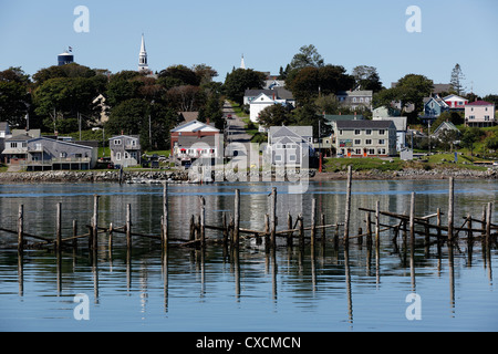 Lubec, Maine, si vede attraverso Quoddy si restringe da Campobello Island in New Brunswick, Canada Foto Stock