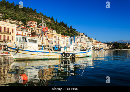 Il vecchio porto di pesca in Gytheio, Peloponnes, Grecia Foto Stock