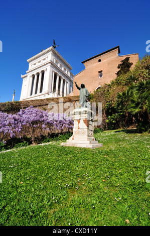 Vista del giardino italiano in Piazza Venezia, Roma Foto Stock