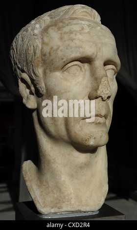 Busto identificato come C. Giulio Cesare (102/100-44 B.C) o come dictador L. Cornelius Sulla (C. 138-78.C.) o un ignoto romano. Foto Stock