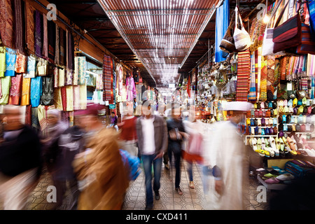 Nel souk di Marrakech, Marocco, Africa Settentrionale, Africa Foto Stock