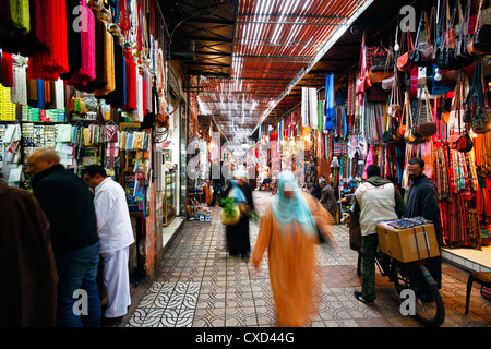 Nel souk di Marrakech, Marocco, Africa Settentrionale, Africa Foto Stock