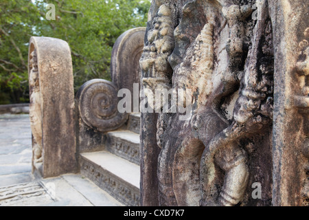 A Guardstones Vatadage, un quadrangolo Polonnaruwa, Sito Patrimonio Mondiale dell'UNESCO, Nord provincia centrale, Sri Lanka, Asia Foto Stock