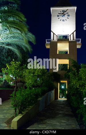 Nana beach resort torre dell orologio Agios Nikolaos Creta Grecia Foto Stock