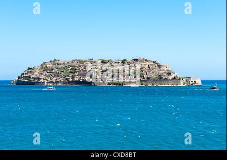Il tempo di un lebbrosario isola di Spinalonga (Σπιναλόγκα) o Kalydon nel golfo di Elounda Creta Grecia Foto Stock
