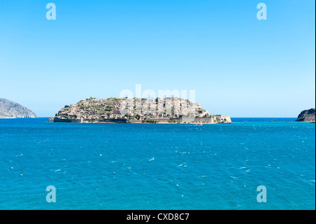 Il tempo di un lebbrosario isola di Spinalonga (Σπιναλόγκα) o Kalydon nel golfo di Elounda Creta Grecia Foto Stock