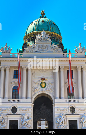 Vienna Palazzo Imperiale Hofburg ingresso, (Michaelertor), Austria Foto Stock