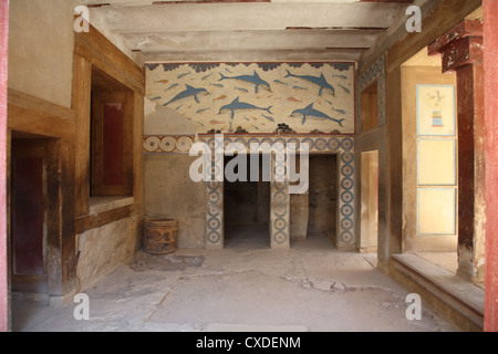 Queen's megaron, Dolphin affresco, palazzo minoico di Cnosso a Creta, Cicladi Grecia Foto Stock