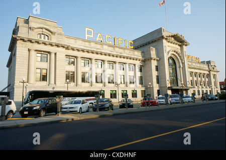 Pacific stazione centrale ferroviaria e dalla stazione degli autobus o del Nord canadese stazione ferroviaria, Vancouver, BC, Canada Foto Stock