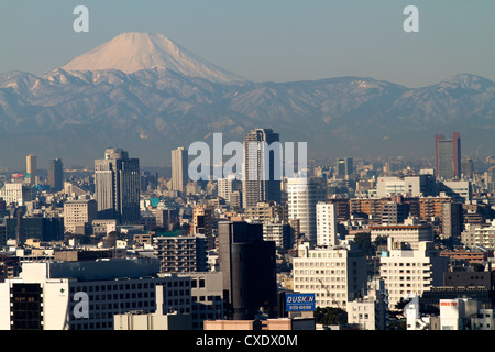 Vista sulla città di Tokyo e il Monte Fuji, Tokyo, Giappone, Asia Foto Stock