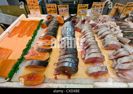 Il pesce per la vendita, Chinatown, Toronto, Ontario, Canada, America del Nord Foto Stock