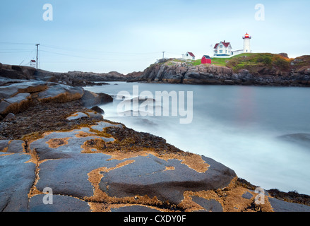 Cape Neddick (Il) Nubble faro, Cape Neddick, Maine, New England, Stati Uniti d'America, America del Nord Foto Stock