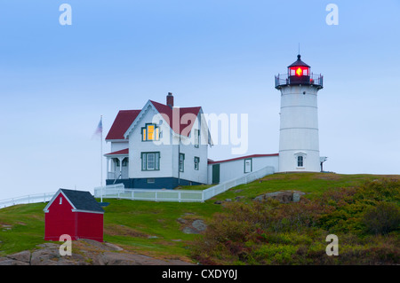 Cape Neddick (Il) Nubble faro, Cape Neddick, Maine, New England, Stati Uniti d'America, America del Nord Foto Stock