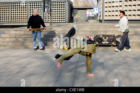 Berlin am Kurfuerstendamm artisti di strada Foto Stock