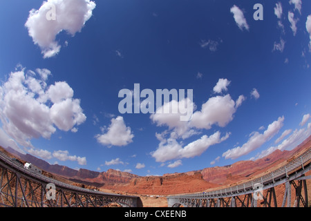 Navajo ponte sopra il fiume Colorado Foto Stock