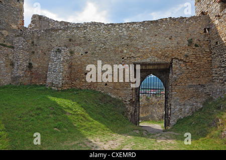 Le pareti della cittadella medioevale Foto Stock