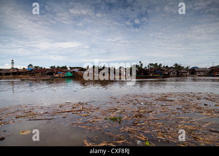 Le rive dei fiumi in Banjarmasin in Indonesia Foto Stock