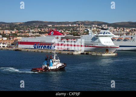 Il Porto di Civitavecchia quali servizi Roma in Italia Foto Stock