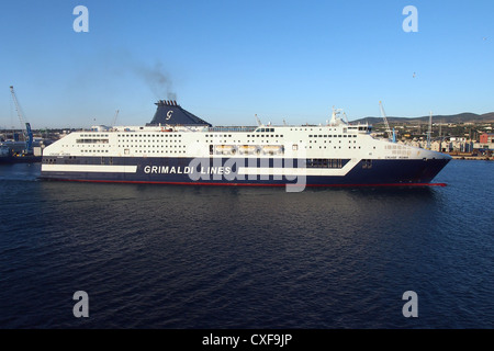 Il Porto di Civitavecchia quali servizi Roma in Italia Foto Stock