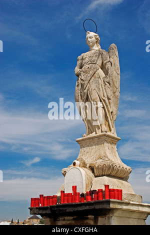 Monumento a San Rafael patrono della città cordoba Andalusia Spagna monumento a san rafael patron de Ciudad de Cordoba andalucia españa Foto Stock