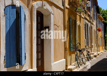 La città vecchia. Ad Arles. Bouches du Rhone. Provenza. Francia Foto Stock