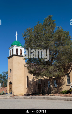 Adobe rurale Chiesa, Los Cerrillos, Nuovo Messico Foto Stock