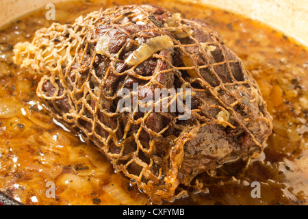 Brasato di Arrosto di capriolo Foto Stock