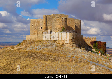 Castello dei Cavalieri di San Giovanni di Gerusalemme, Consuegra, provincia di Toledo, itinerario di Don Chisciotte, Castilla-La Mancha, in Spagna Foto Stock