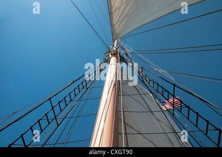 Rigging su alti nave a vela nel porto di San Diego in California, Stati Uniti d'America Foto Stock