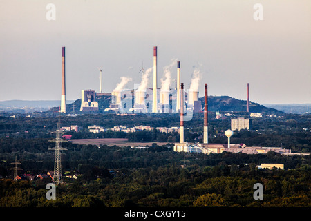 EON carbone power station 'Scholven', wind power station su un cumulo di materiale. Gelsenkirchen, Germania, Europa Foto Stock