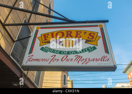 Hoboken, New Jersey, USA, Street Scenes, Italian Food Store, Cheese, segno di dettaglio 'Fiore' Foto Stock