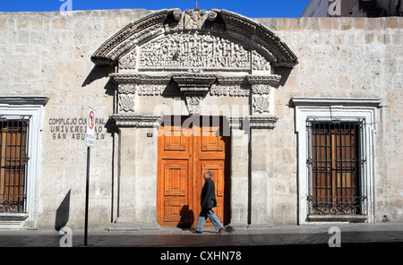 Xviii secolo portale, Arequipa, Perù Foto Stock