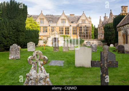 Stanway House e Chiesa di St Peters vicino Stanton in Cotswolds Gloucestershire in Inghilterra Foto Stock