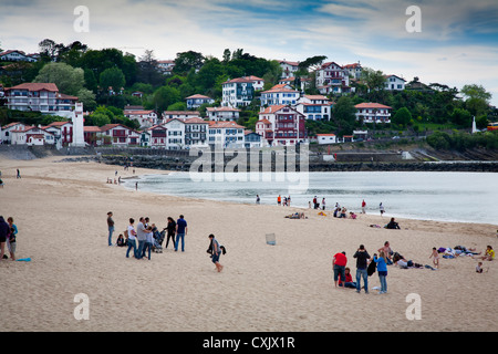 Spiaggia, Saint-Jean-de-Luz e di Ciboure. Pyrénées-Atlantiques, Francia. Foto Stock