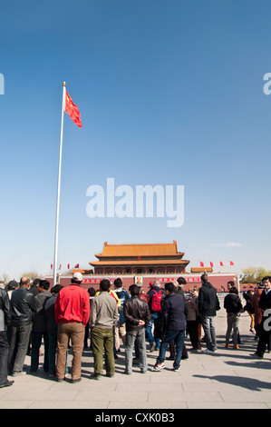 Tour cinese di gruppo in piazza Tiananmen, Pechino Foto Stock
