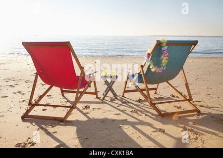 Sedie a sdraio, Biscarrosse, Landes, Aquitaine, Francia Foto Stock