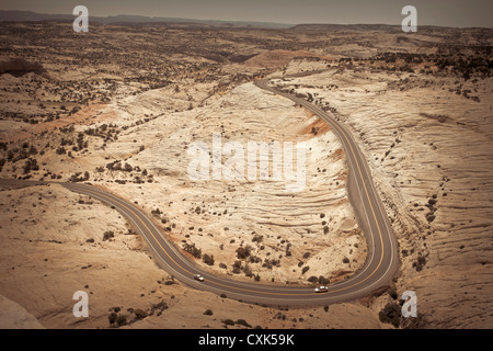 Strada Statale Route 12 vista dal Capo delle rocce, Garfield County, Utah, Stati Uniti d'America Foto Stock