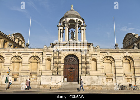 Regno Unito Oxford Queens College Entrata principale Foto Stock