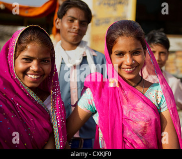 La tribù Garasia sono squisiti prodotti tessili e gioielli di tradizioni e di modelli unici di vivere, trovata nel Rajasthan, India Foto Stock