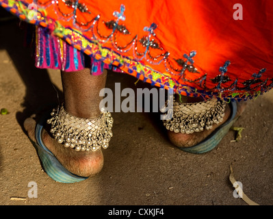 La tribù Garasia sono squisiti prodotti tessili e gioielli di tradizioni e di modelli unici di vivere, trovata nel Rajasthan, India Foto Stock