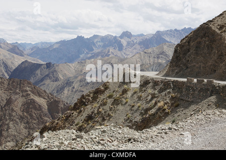 Srinagar-leh-autostrada tra khalsi e lamayuru (autostrada nazionale 1d), Jammu e Kashmir India Foto Stock