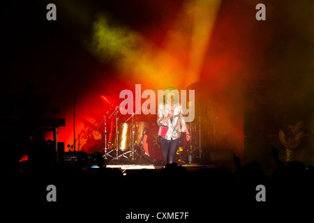 Primal Scream sul palco dell'Eden sessioni al Progetto Eden, Cornwall nel 2011 Foto Stock