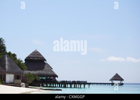 Case terrazza sul mare spiaggia Foto Stock