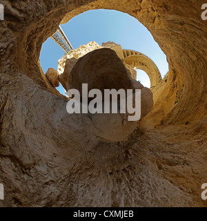 Piccolo pianeta proiezione del panorama sferica di Mascarat Canyon tra Calp e Altea, Provincia di Alicante, Spagna Foto Stock