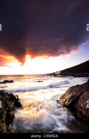 Tramonto sulla spiaggia Freathy Whitsand Bay Cornwall Regno Unito Foto Stock