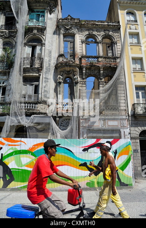 Rio de Janeiro, Lapa zona, Brasile, Sud America, brasiliano locale persone sulla scena di strada Foto Stock