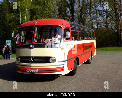 Mercedes-Benz O 321 classico vecchio autobus Foto Stock