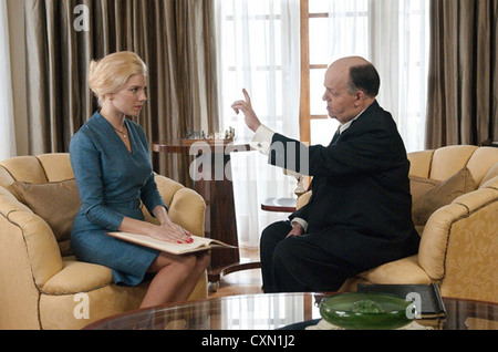 La ragazza 2012 HBO film con Sienna Miller come Tippi Hedren e Toby Jones come Alfred Hitchcock Foto Stock