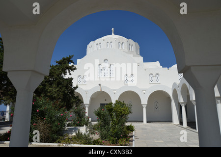 Cattedrale Chiesa della Candelora, Gold Street, Firá, SANTORINI, CICLADI Sud Egeo Regione, Grecia Foto Stock